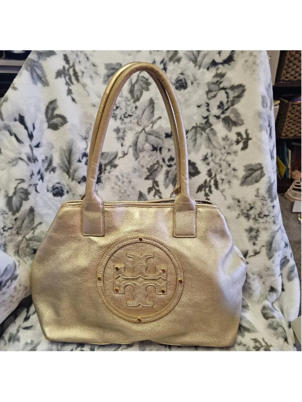 Tory Burch Amanda Classic Tote – Metallic Gold Pebbled Leather